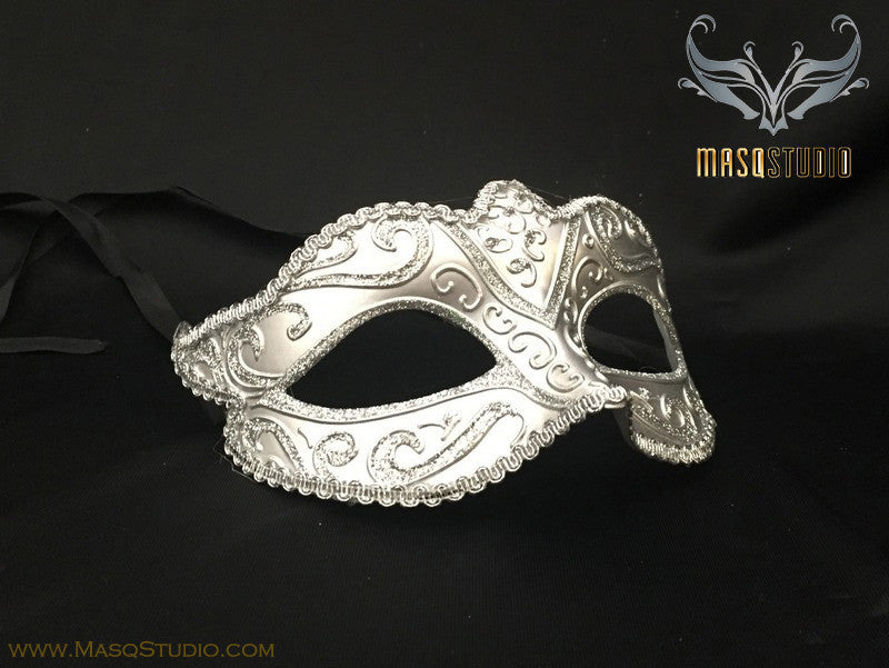 Venetian style Masquerade Eye Mask Silver Venetian style Masquerade Eye Mask Silver